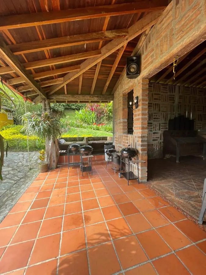 Finca Hotel Tierra Verde Girardota 0*,  Colombia